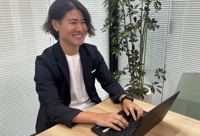 「これ本当にAI !?」と思ってしまうほど滑らかな音声と自然なやり取りを実現！