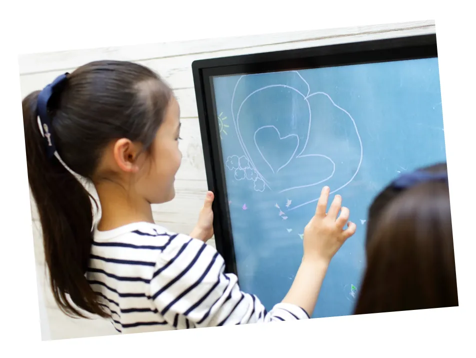 自由な創造性を高め、「共創（共に創る）の場」が実現